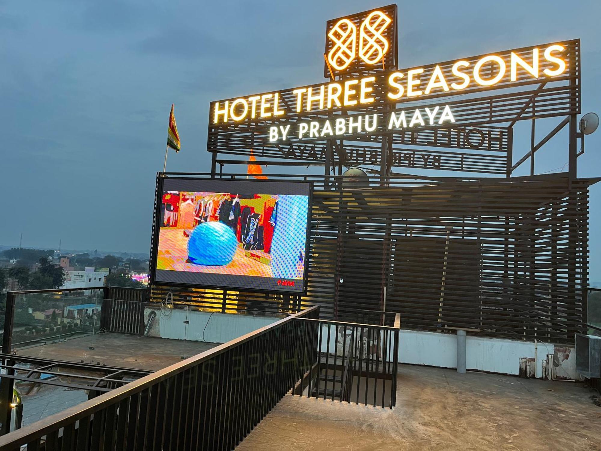 Hotel Three Seasons Vrindāvan Exterior foto